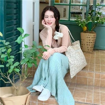 照片中的女孩